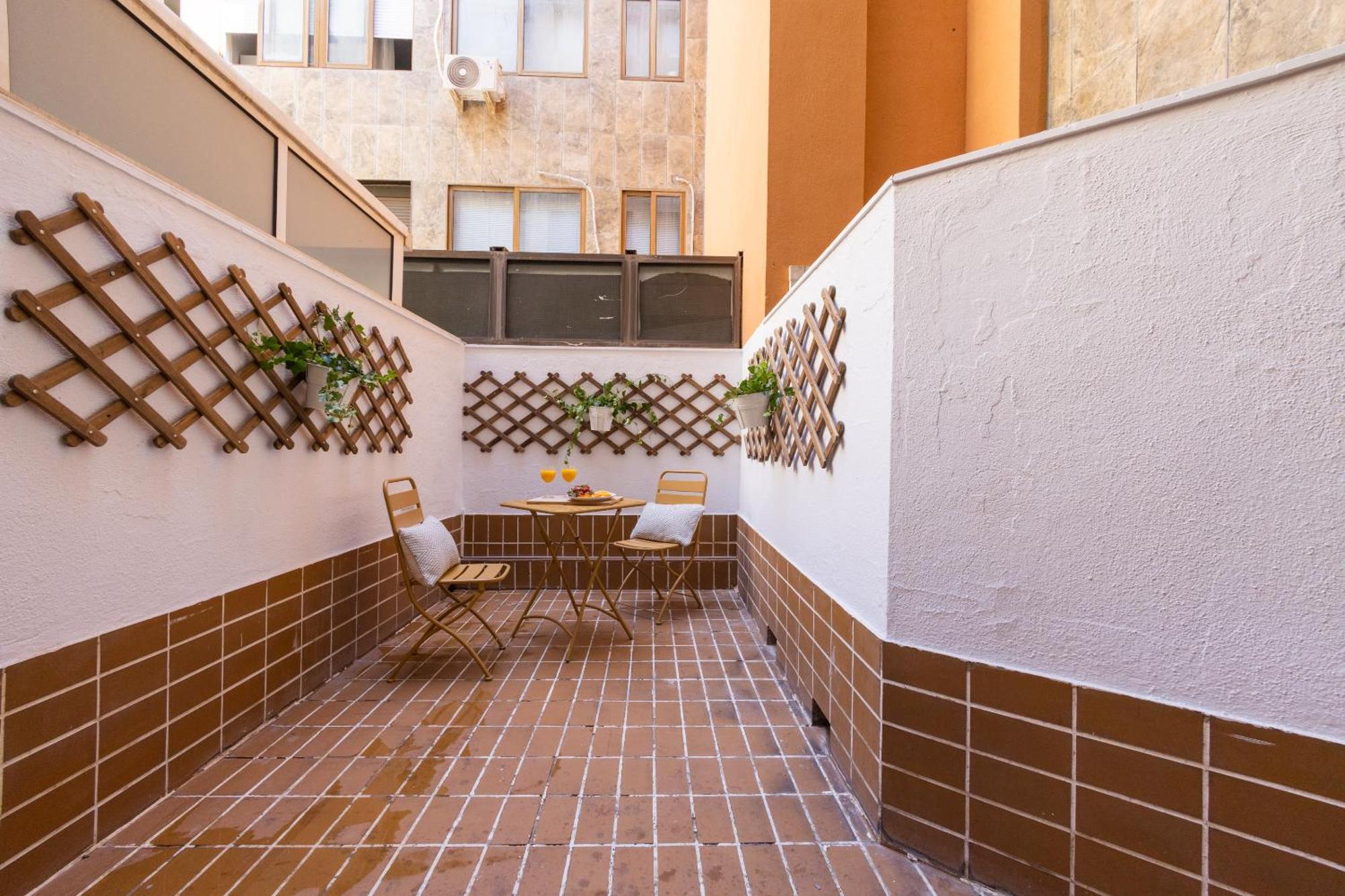 Florit Flats - The Apolo Suite & Terrace Valenza