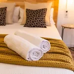 Florit Flats - The Apolo Suite & Terrace